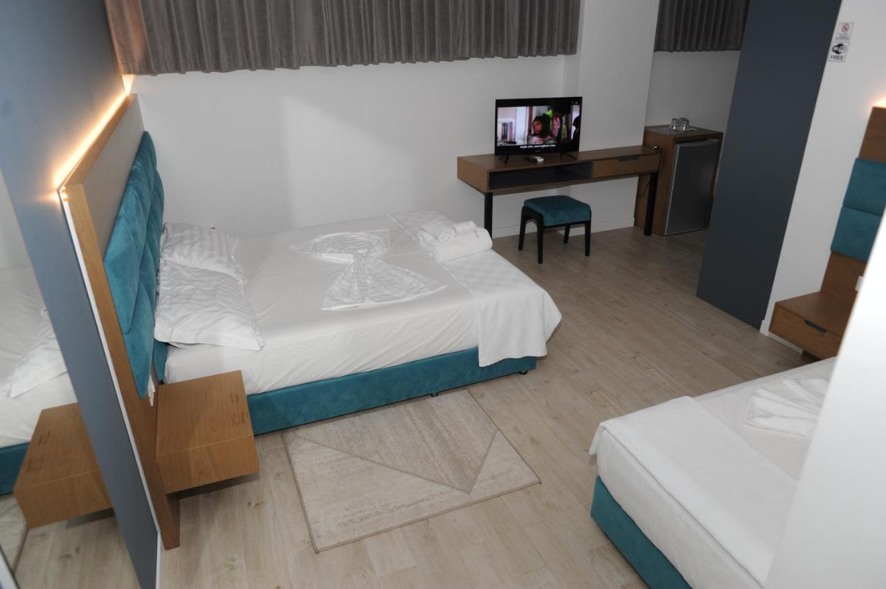 Domus Hotel & Apartments Shëngjin Екстериор снимка