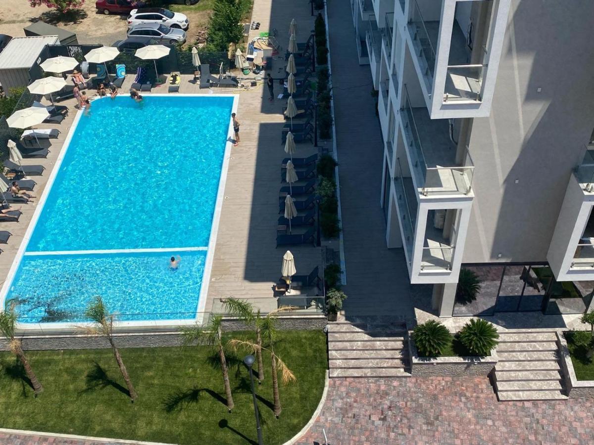 Domus Hotel & Apartments Shëngjin Екстериор снимка