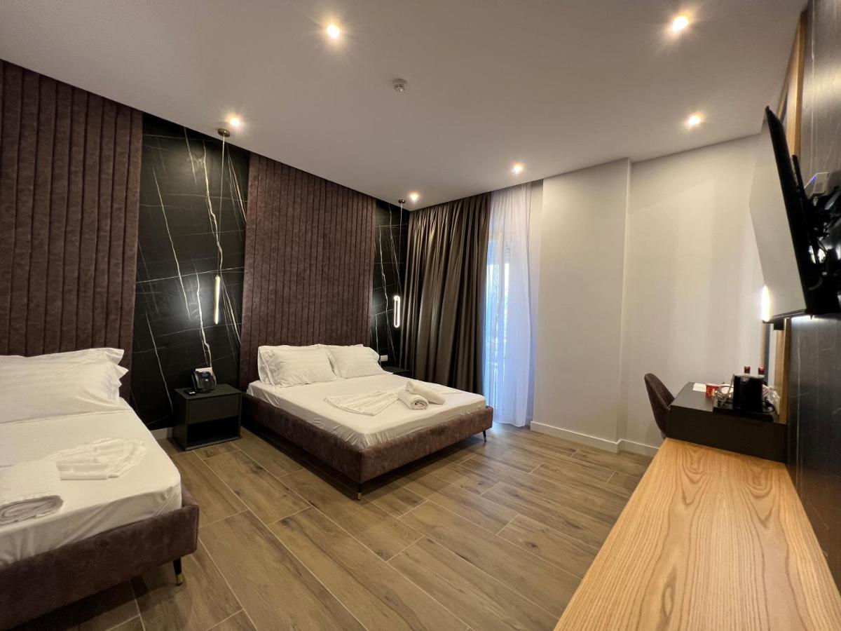 Domus Hotel & Apartments Shëngjin Екстериор снимка