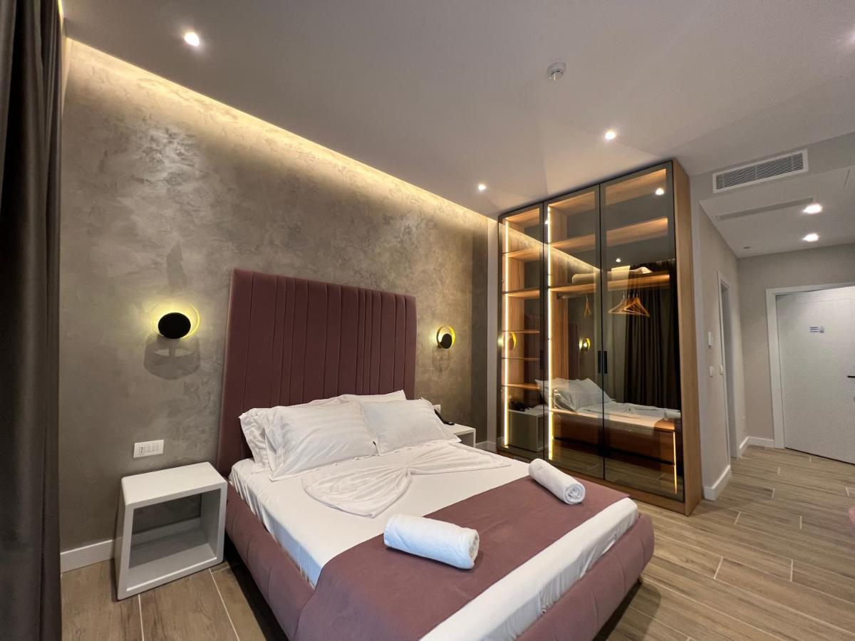 Domus Hotel & Apartments Shëngjin Екстериор снимка
