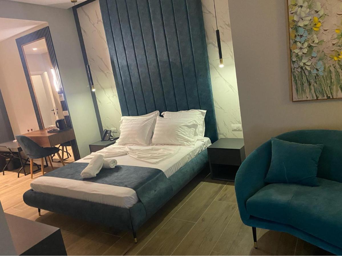 Domus Hotel & Apartments Shëngjin Екстериор снимка