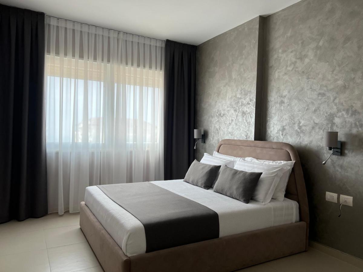 Domus Hotel & Apartments Shëngjin Екстериор снимка