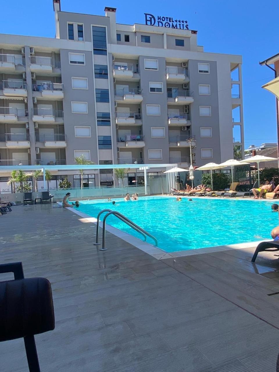 Domus Hotel & Apartments Shëngjin Екстериор снимка