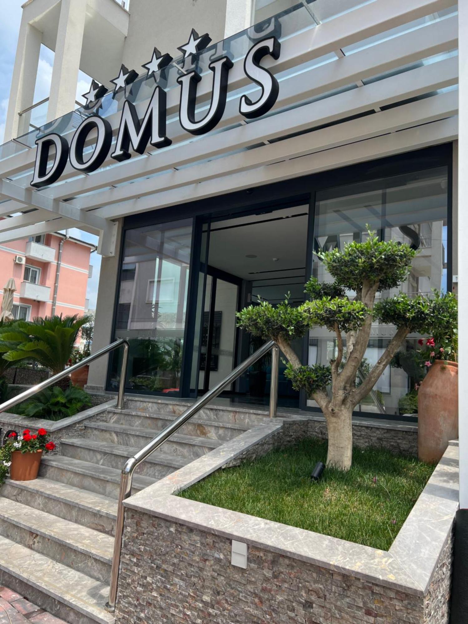 Domus Hotel & Apartments Shëngjin Екстериор снимка