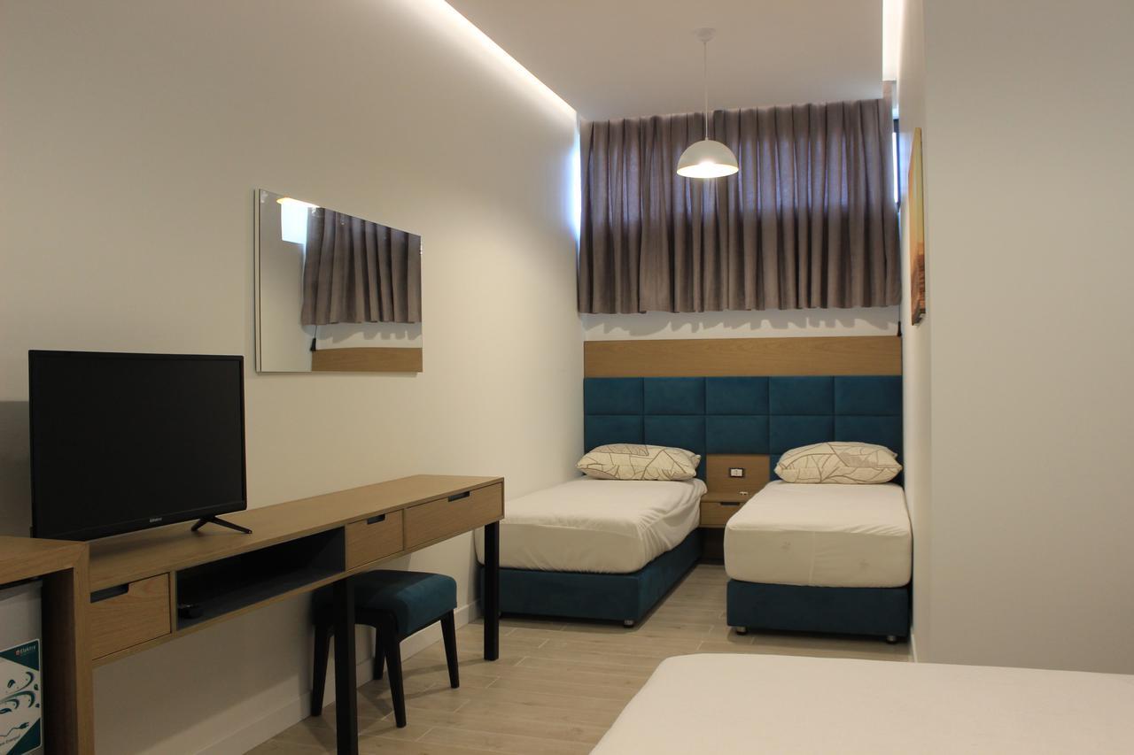 Domus Hotel & Apartments Shëngjin Екстериор снимка